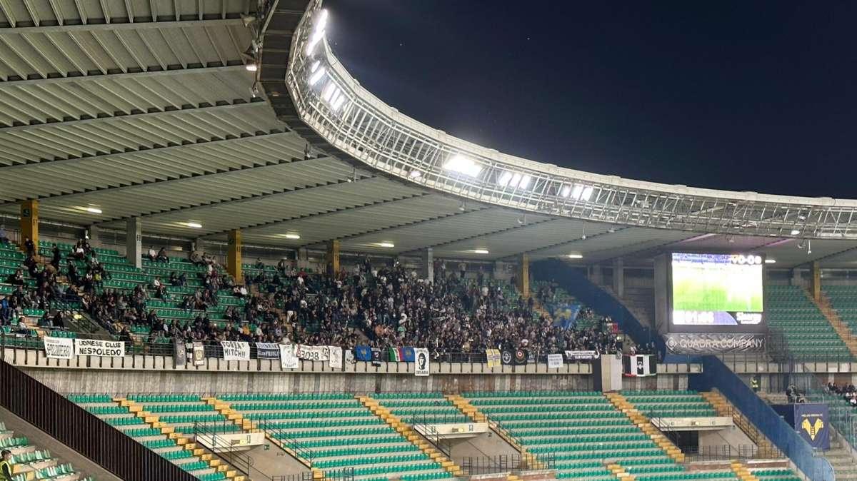 Fischi e cori dei tifosi bianconeri contro l'ex Cioffi