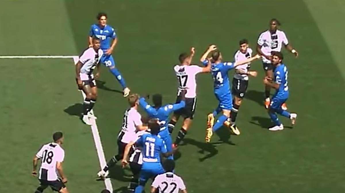 Udinese-Empoli, l'audio dei dialoghi tra Guida e Sala Var per il contatto Kristensen-Niang
