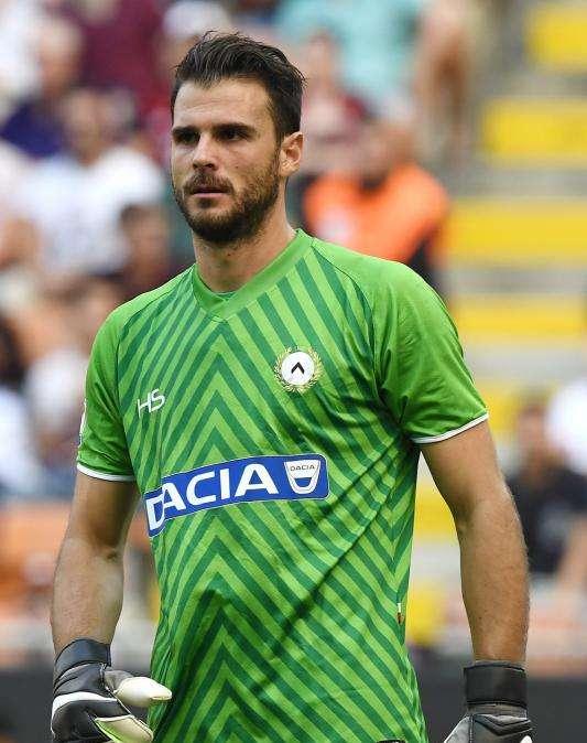 Karnezis imbattuto contro Cipro: Grecia a punteggio pieno