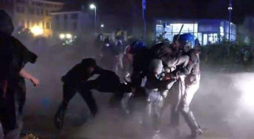 Udine, il grave bilancio di una serata senza precedenti 