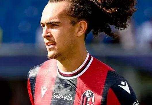 Bologna, Theate: "Voglio crescere e migliorare qui, fiero di aver già raggiunto la Nazionale"