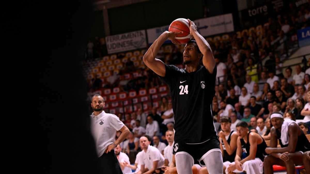 Memorial Pajetta, le pagelle dell'APU Udine: Dawkins già in versione campionato. Bene Bendzius e Brewton