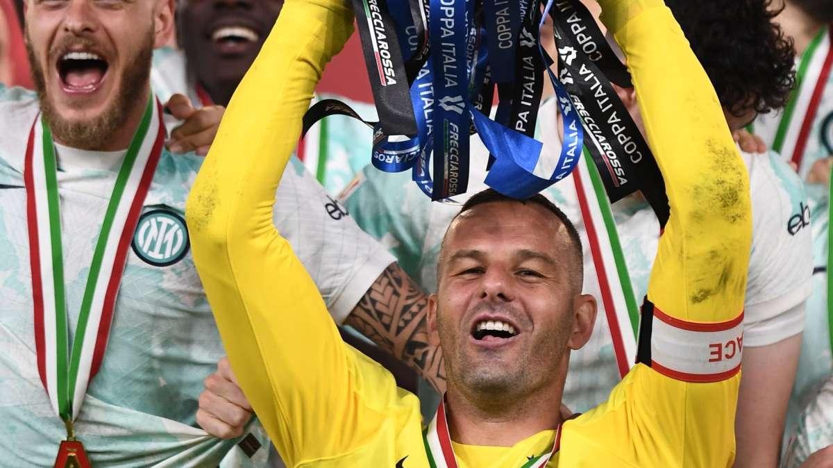 Handanovic torna in campo, ma in panchina: sarà il tecnico dell'Inter U17
