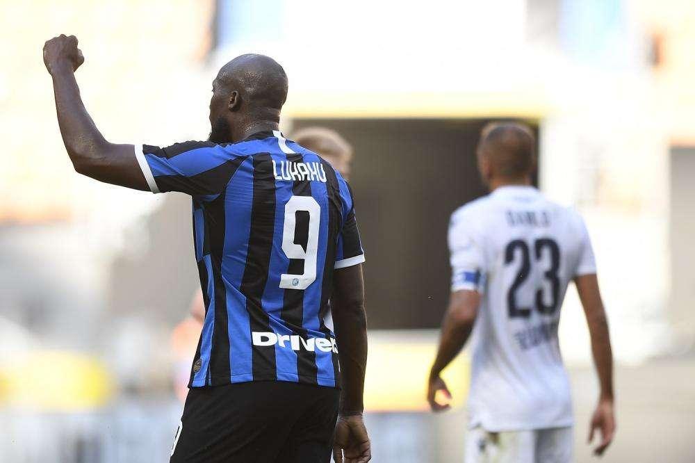 Serie A, Inter-Bologna 1-2. Juwara-Barrow ribaltano i nerazzurri. Lukaku non basta a Conte