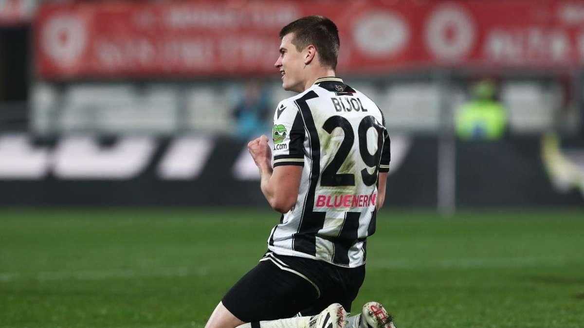 Bijol padrone delle due aree: la sua leadership regala tre punti all’Udinese