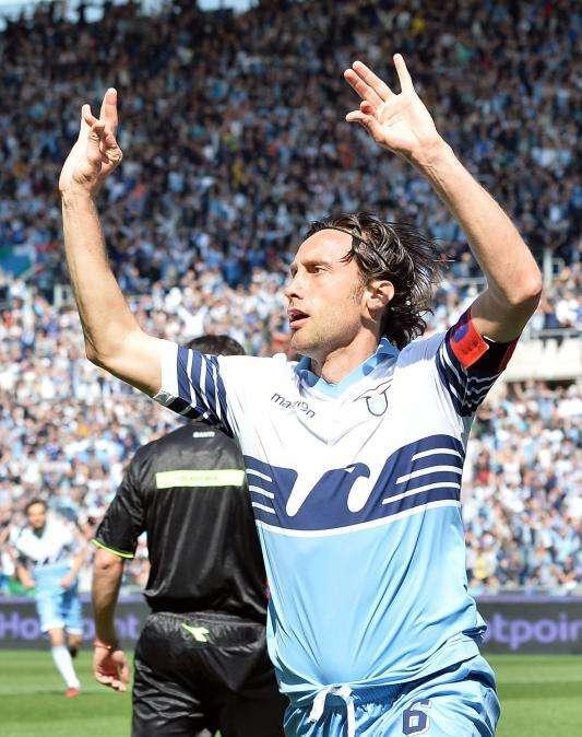Mauri guida la Lazio al secondo posto