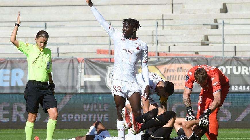 Continuano i contatti per Mbengue, il senegalese può arrivare a zero