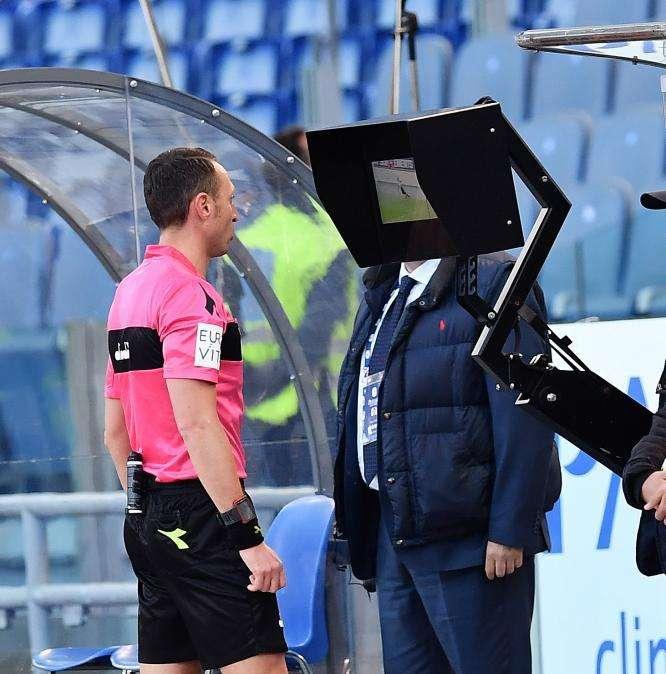 L'ex arbitro Paparesta sul VAR: "Ci sono qualche perplessità però si sta andando nella giusta direzione"