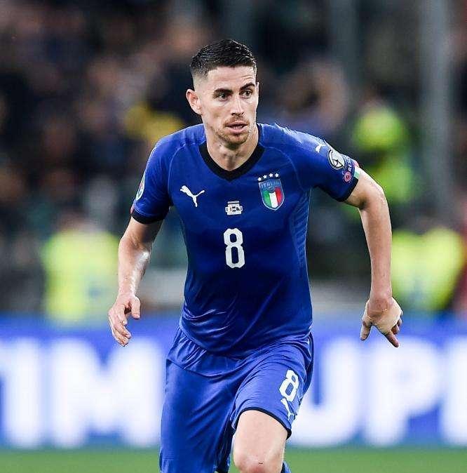 Italia, Jorginho: "Vittoria meritata, il campo faceva schifo"