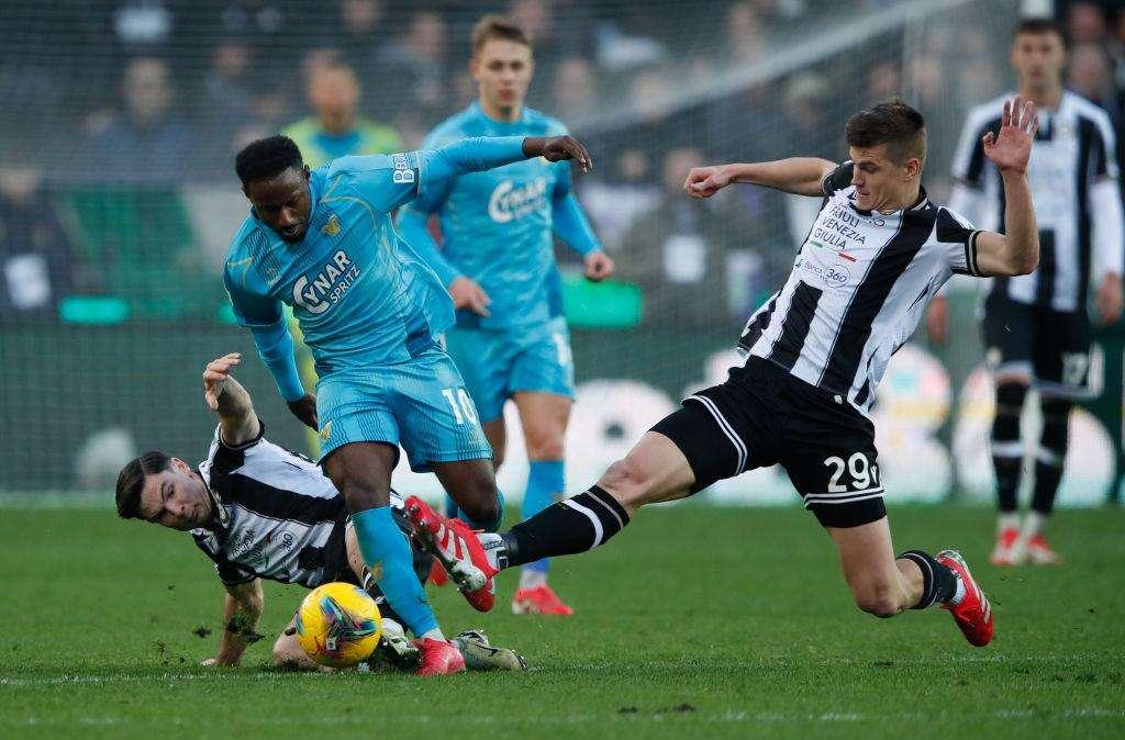 (VIDEO) Udinese, pazzo 3-2 al Venezia con 5 gol nel secondo tempo: la decide Iker Bravo