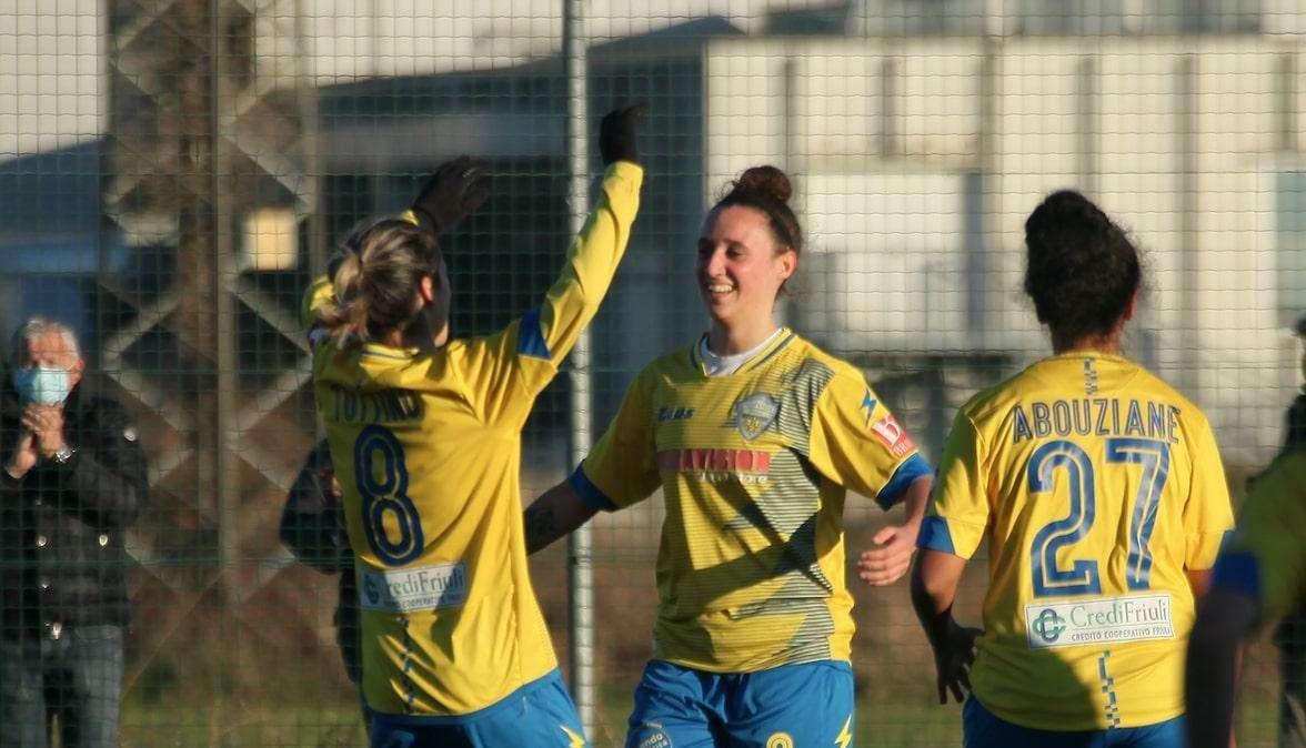 Il Tavagnacco vince, convince e diverte: Perugia battuto 5-0