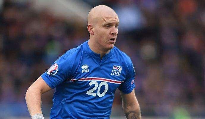 L'ex bianconero Hallfredsson in quarantena: solo così potrà prendere parte alla nazionale