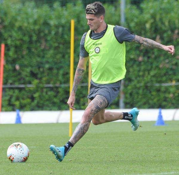 Allenamento mattutino per i bianconeri: in gruppo anche De Paul, Musso e Fofana