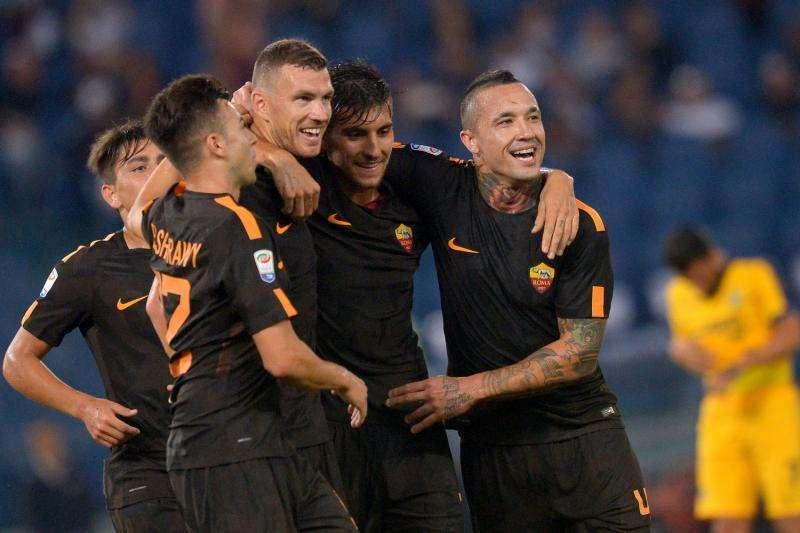 Serie A, doppio Dzeko e Nainggolan. La Roma travolge il Verona all'Olimpico