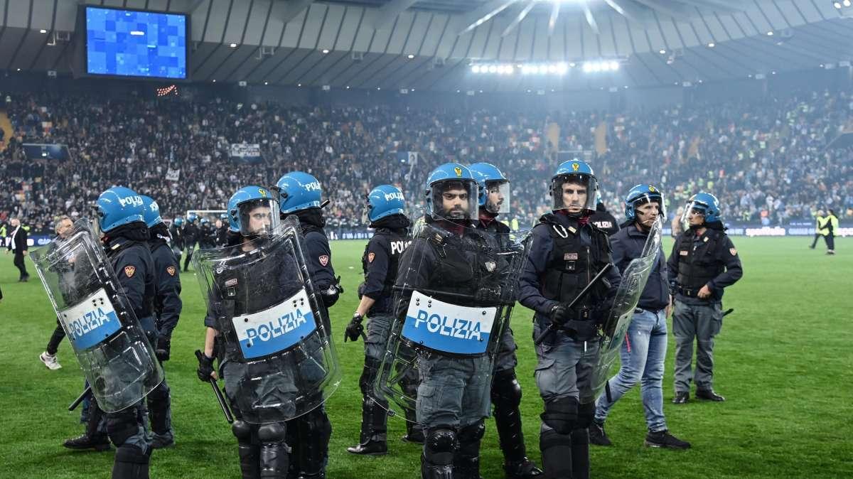 Udinese-Napoli, arrestato tifoso degli ospiti dopo gli scontri
