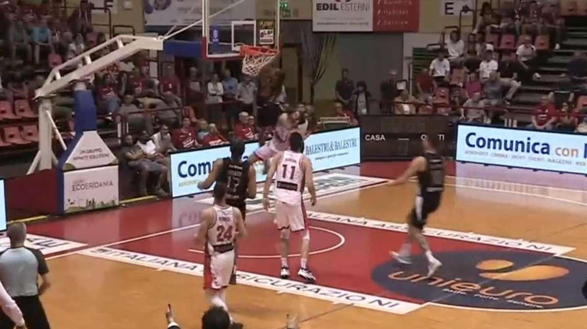 RELIVE Playoff Serie A2 Unieuro Forlì-Apu Udine: 72-70 RISULTATO FINALE