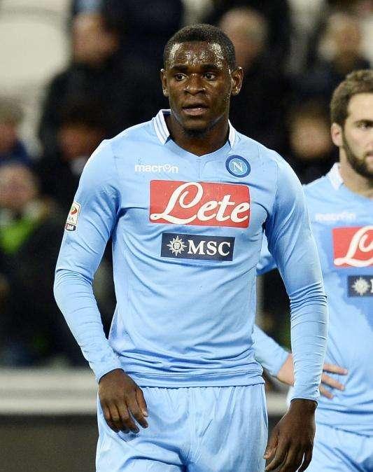 Zapata in ritiro con il Napoli. ADL chiede 25 milioni