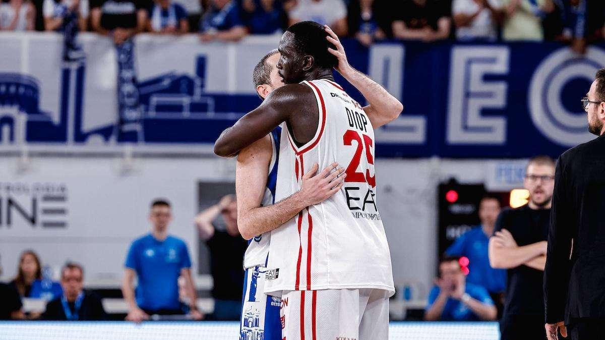 Playoff LBA, Diop colpisce Della Valle con una testata: la decisione del Giudice Federale