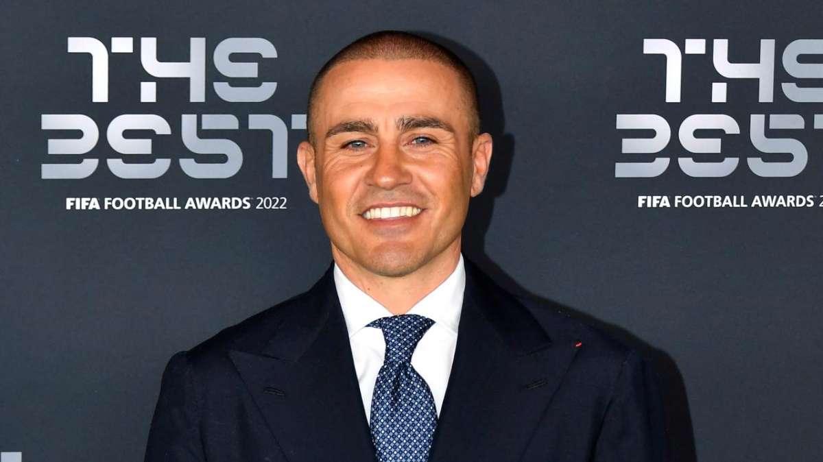 Cannavaro: "Ho avuto proposte dalla Nigeria e dall'Iran ma aspetto l'Europa"