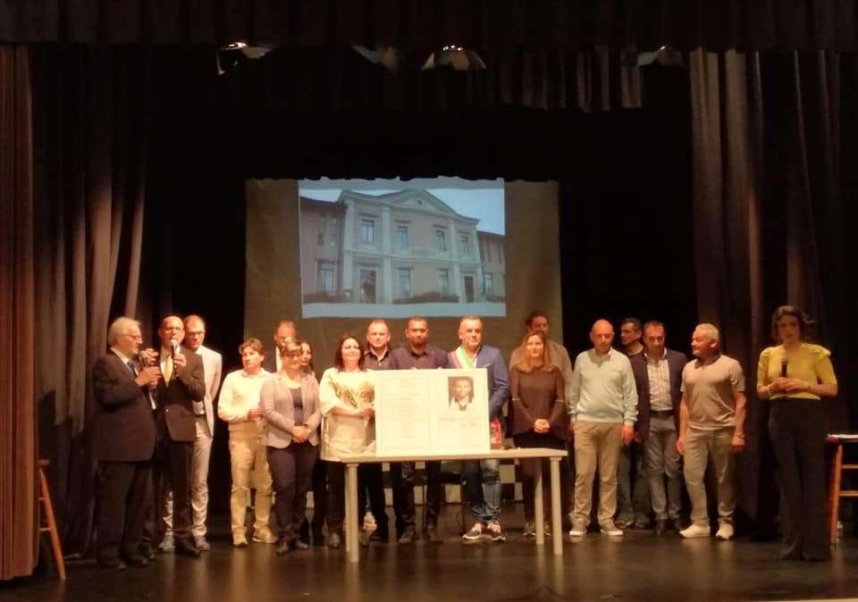 Vent'anni dopo il titolo di capocannoniere raggiunto con l'Udinese, Amoroso insignito dal comune di Premariacco della cittadinanza onoraria