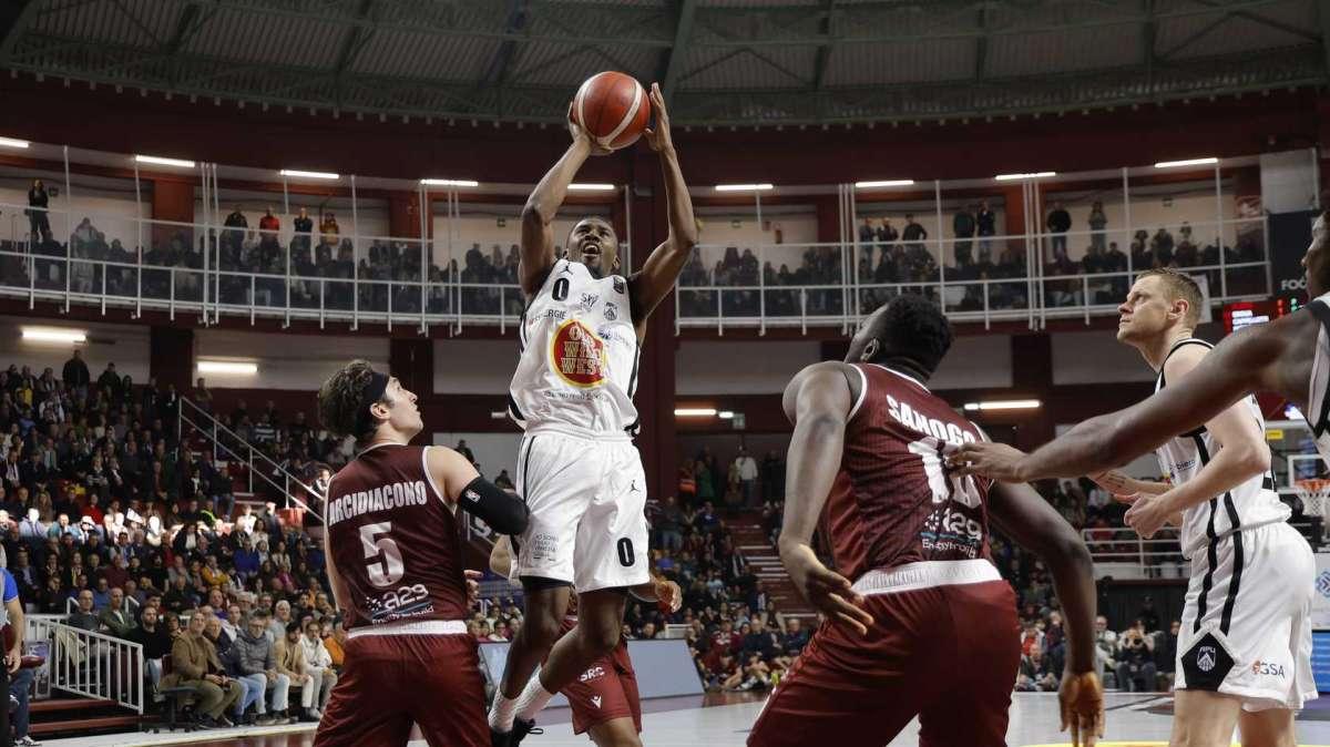 Trapani ad un passo dall'esclusione dal campionato: domani vertice decisivo LBA e FIP 