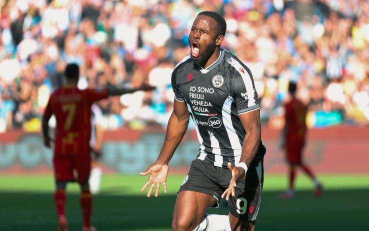 Udinese, Davis: "Ho un contratto fino al 2027 e stiamo iniziando a parlare di rinnovo"
