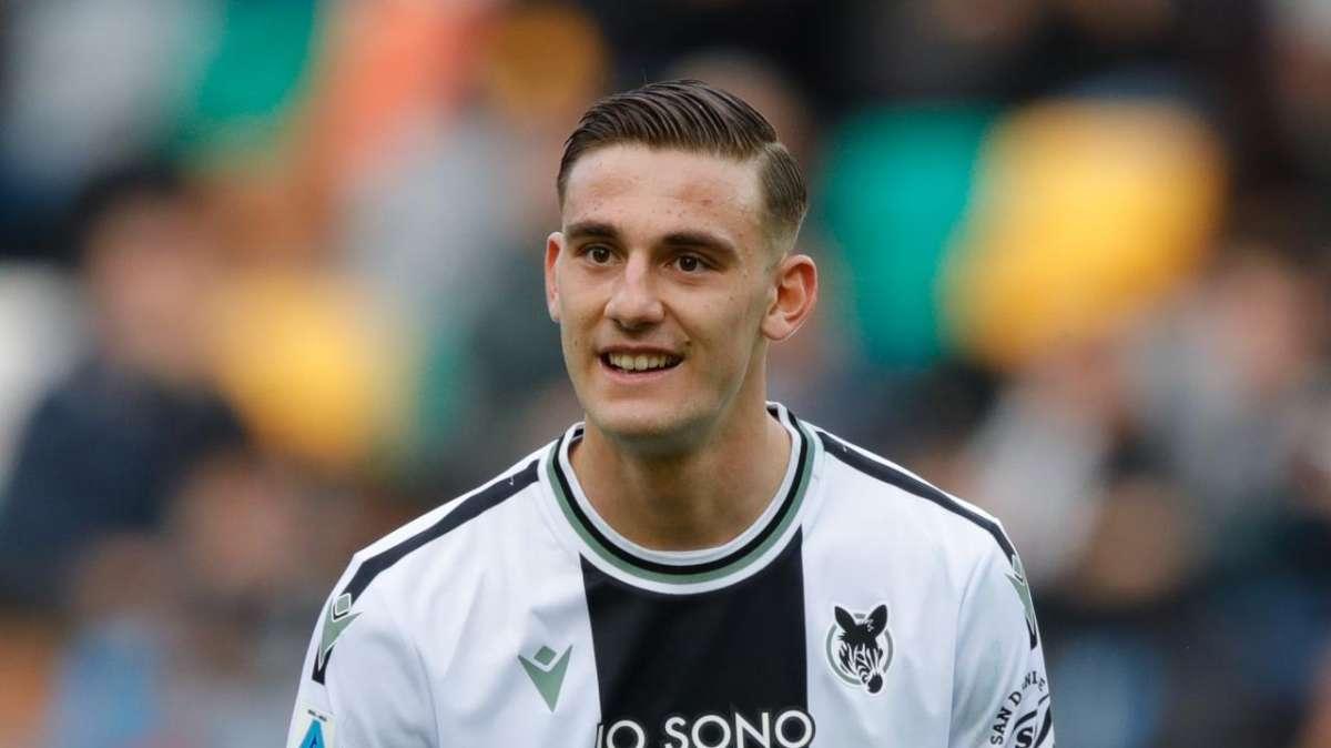 Udinese, non solo la Fiorentina su Lucca: c'è anche il Napoli