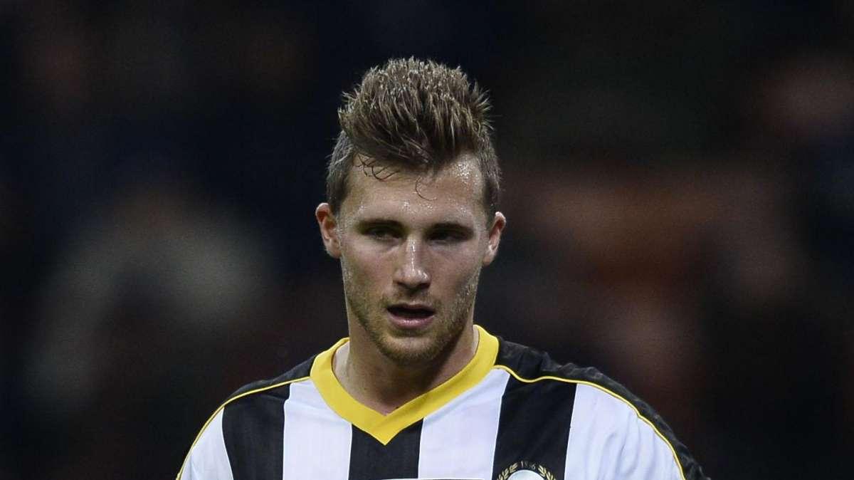 E' derby di Milano per Widmer