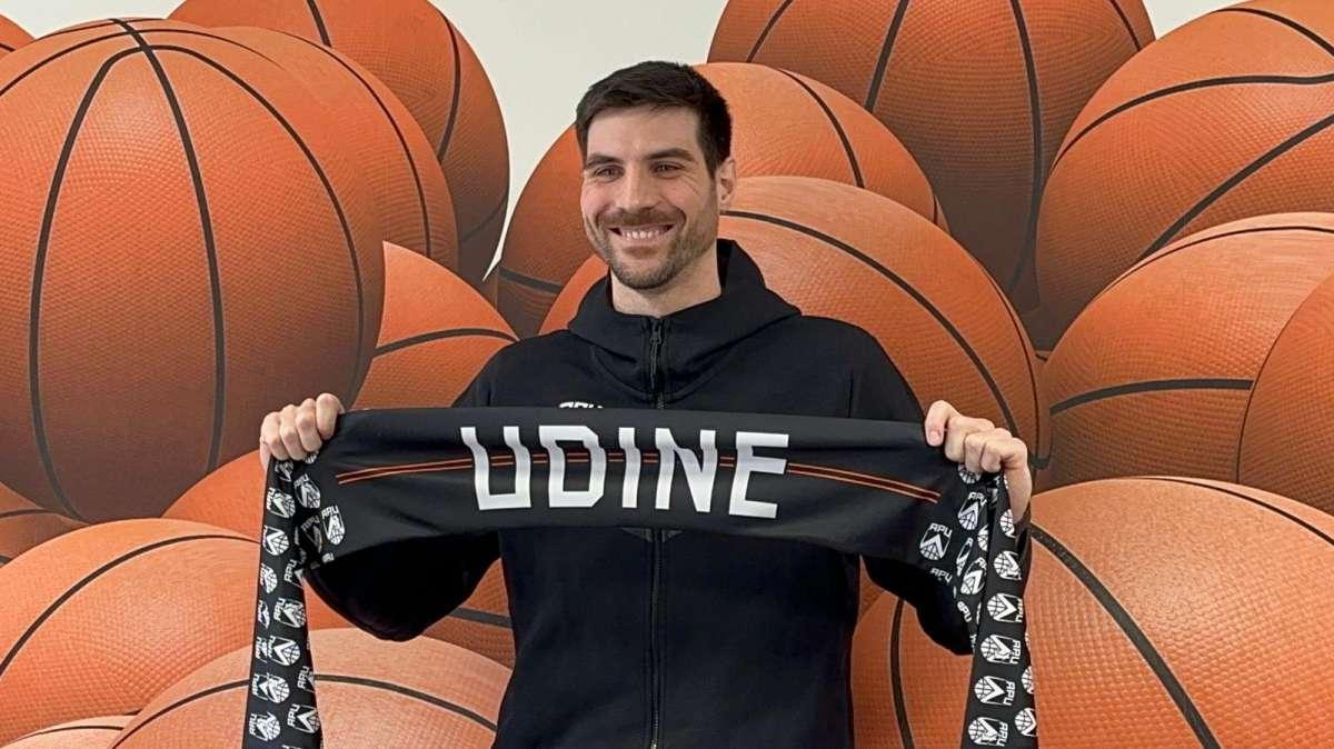 Apu Udine, presentato Monaldi: "Possiamo centrare la promozione. Udine società di alto livello. Al pala Dozza andiamo per vincere"