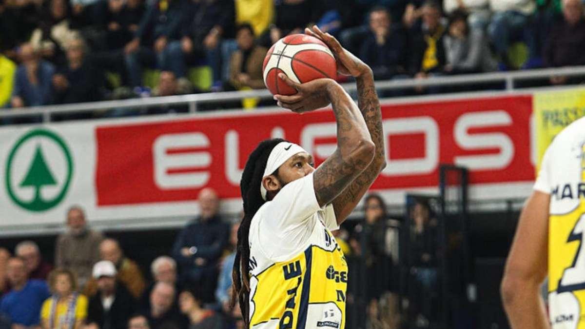 Serie A2, Deshawn Freeman nel miglior quintetto della 25ª giornata