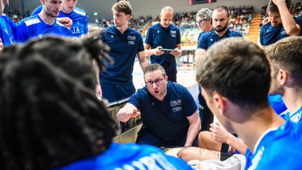 Italia, Ramondino: “Vogliamo diventare squadra il prima possibile, dobbiamo alzare il livello”