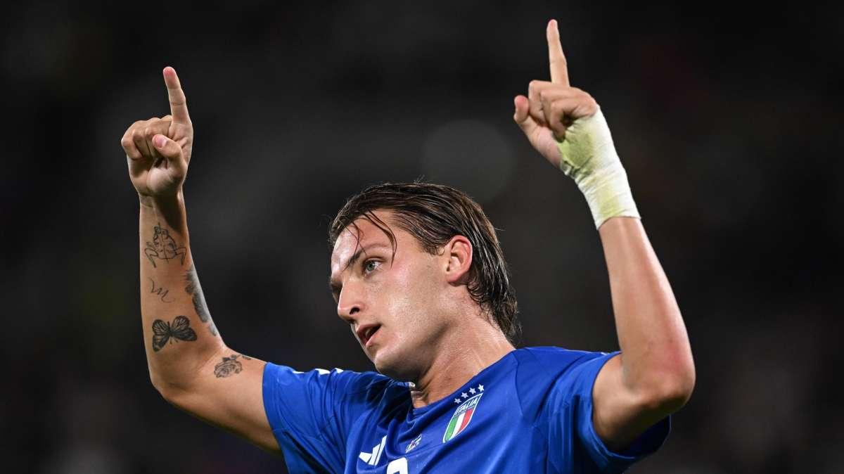 Italia, Retegui: "Oggi grandissima partita, bel rapporto con Kean ma anche con tutti gli altri"