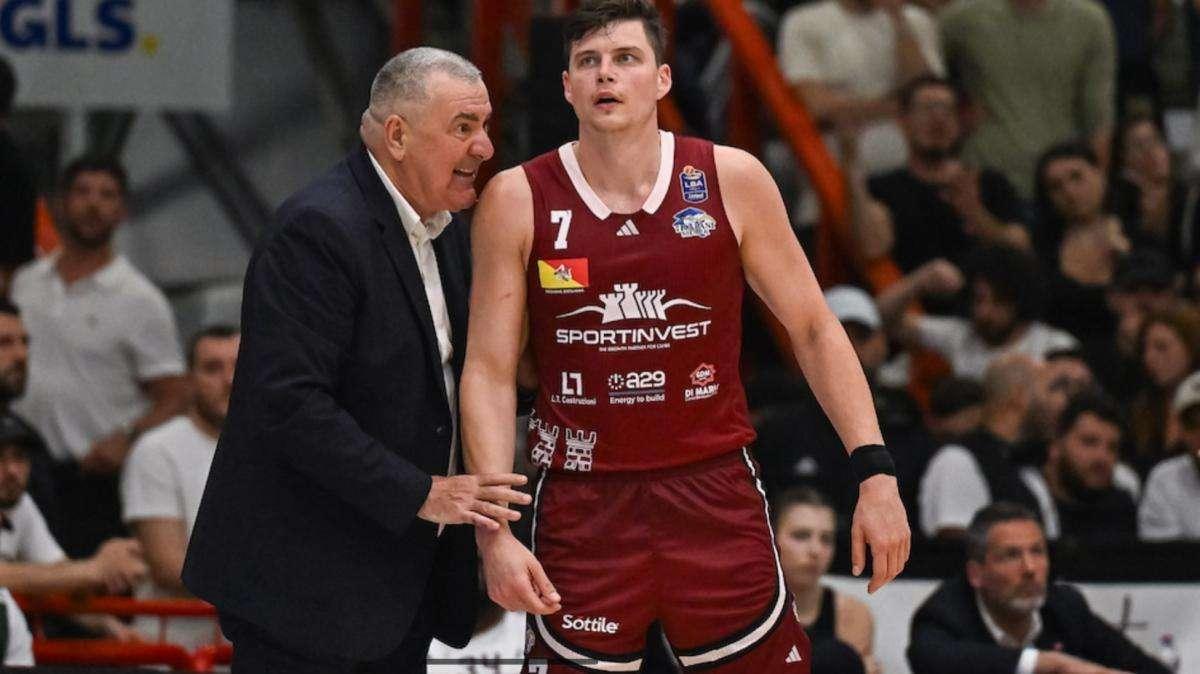 Trapani Shark, Alibegovic messo fuori rosa? Il messaggio dell'ex capitano