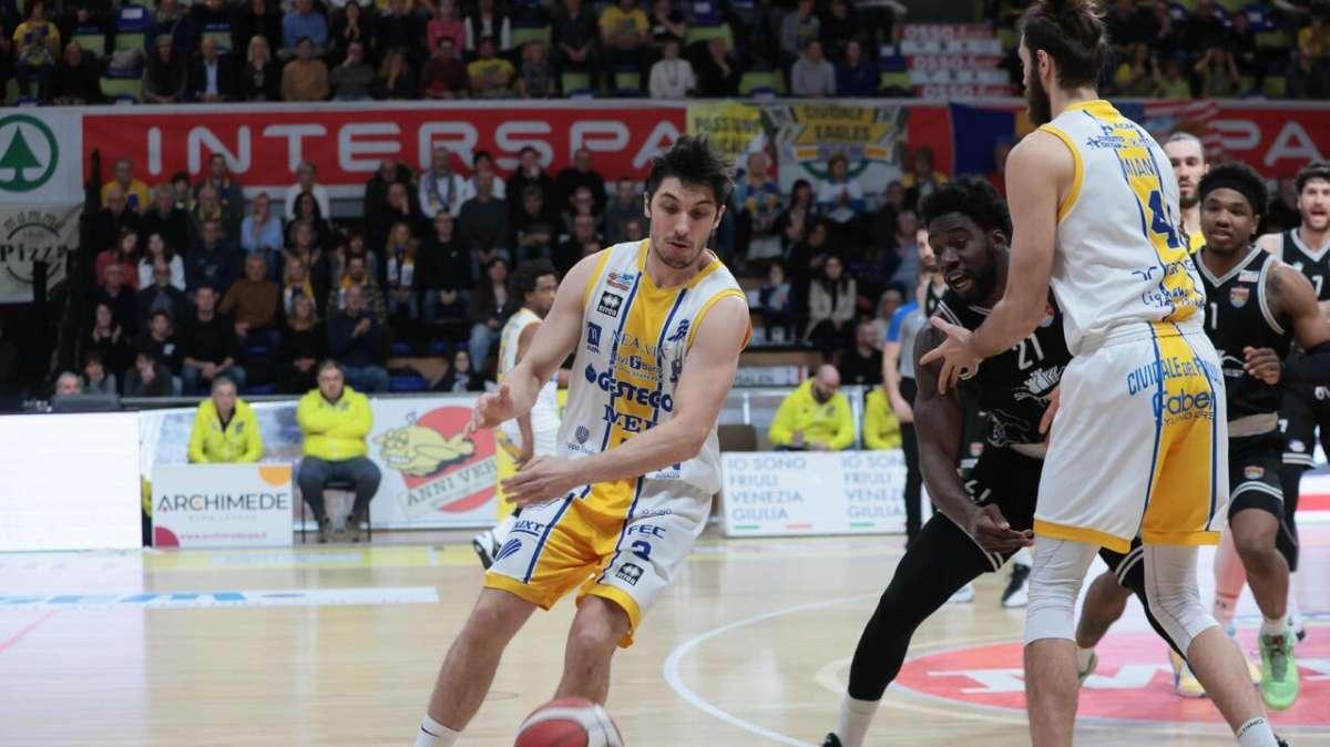Serie A2 UEB Cividale-Trapani Shark 73-68, LE PAGELLE: Redivo e Lamb trascinano ma è una vittoria di gruppo