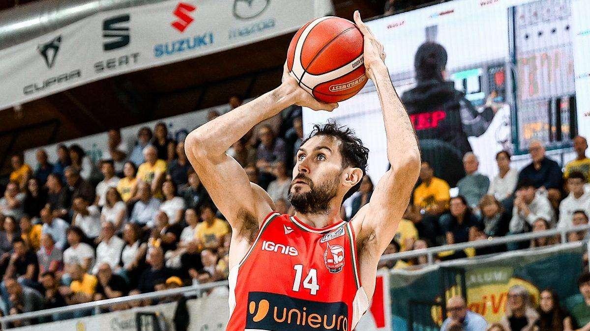 Pallacanestro Forlì saluta l'ex Snaidero Davide Pascolo