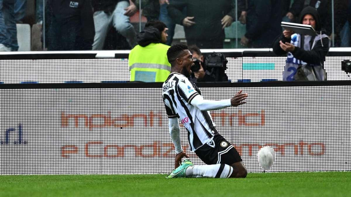 Udinese, Stramaccioni: "Kabasele può avere il braccio solo lì, regole vanno riviste" 