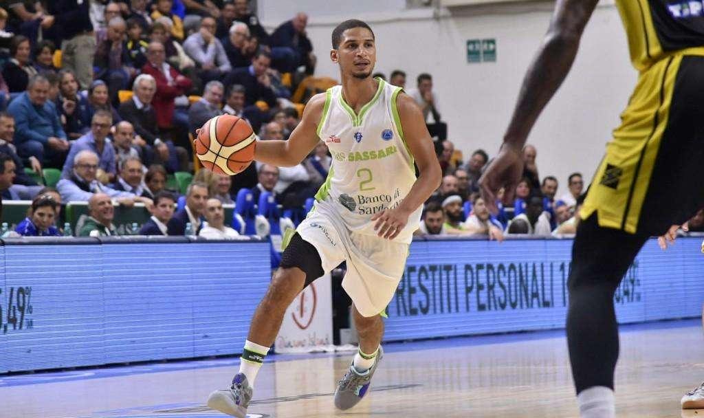 Le pagelle di Sassari, Smith e Cooley affondano la gondola reyerina