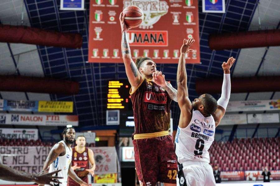 Reyer, lesione muscolare al gemello mediale della gamba sinistra per Fotu