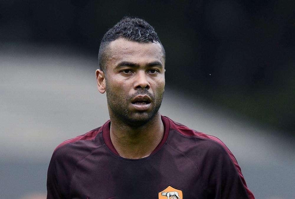 Cesena, ufficiale l'arrivo di Ashley Cole in panchina