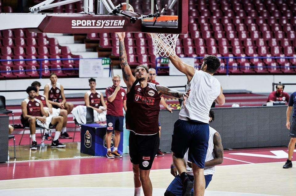 Prima sgambata al Taliercio ieri per la Reyer insieme alla Fortitudo