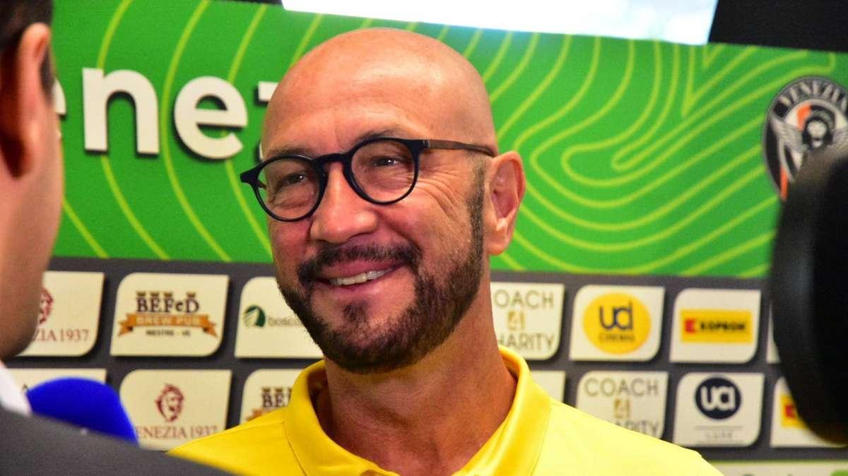 L'ex Venezia Walter Zenga diventa dirigente del Siracusa