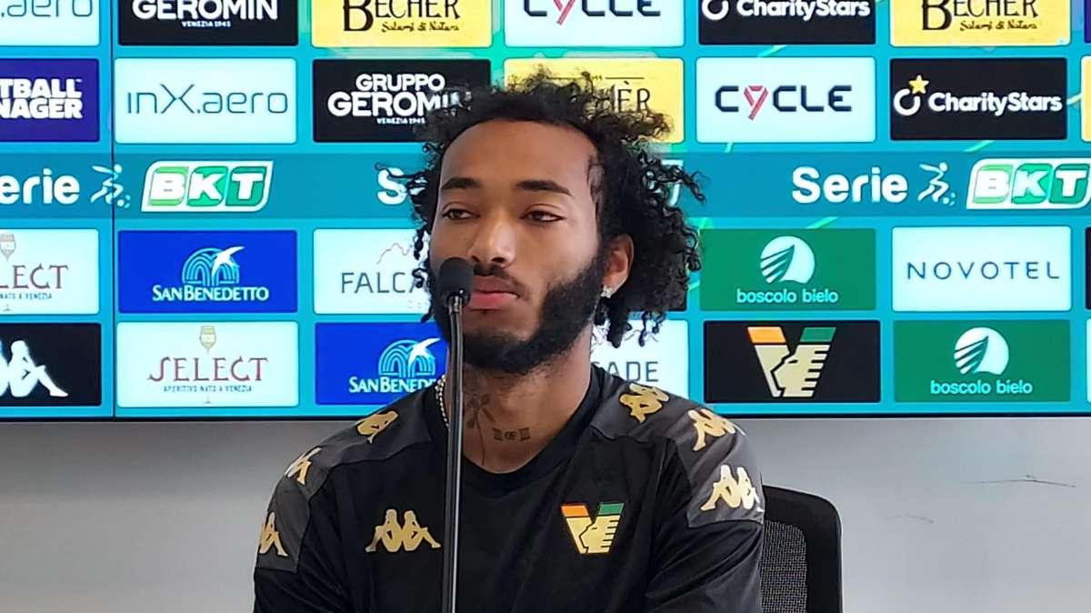 Palermo-Venezia 0-1, LE PAGELLE: Busio ovunque, Pierini sbroglia la matassa
