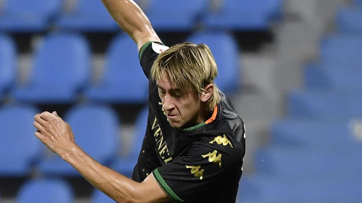 Napoli-Venezia, PAGELLE, Peretz non entra in gara, Johnsen il più pericoloso