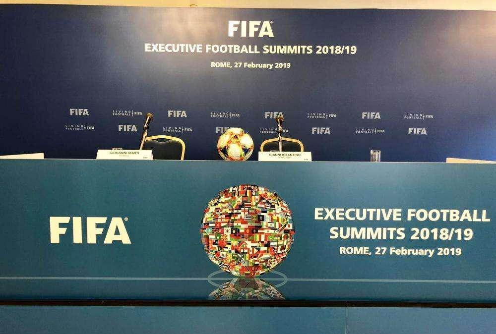 A metà aprile riunione della UEFA per la proroga dei contratti