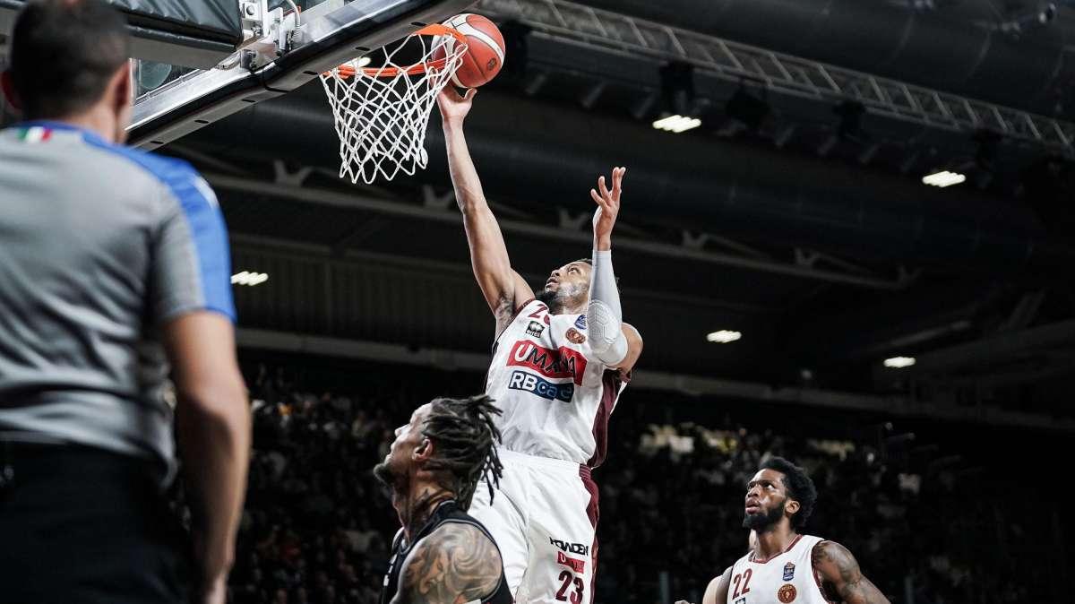 Tel Aviv-Reyer 100-81: il passaggio del turno si fa sempre più arduo