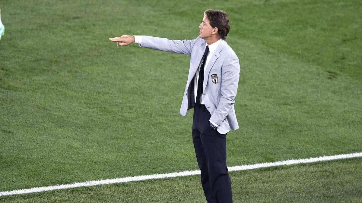 Europei - Mancini: "Alla prima partita c'era un po' di pressione, con la Svizzera i ragazzi sanno cosa li aspetta"