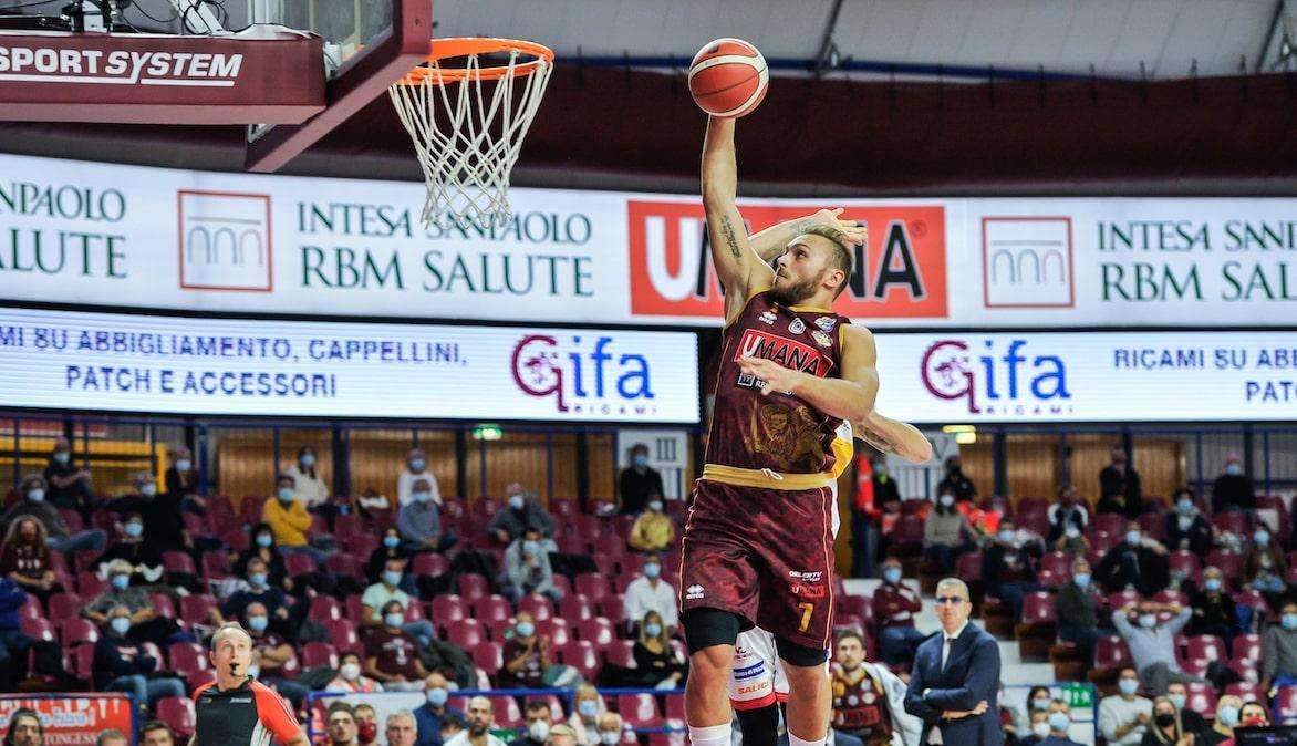 Reyer-Pesaro, PAGELLE; Pesaro batte una Reyer svogliata e imprecisa