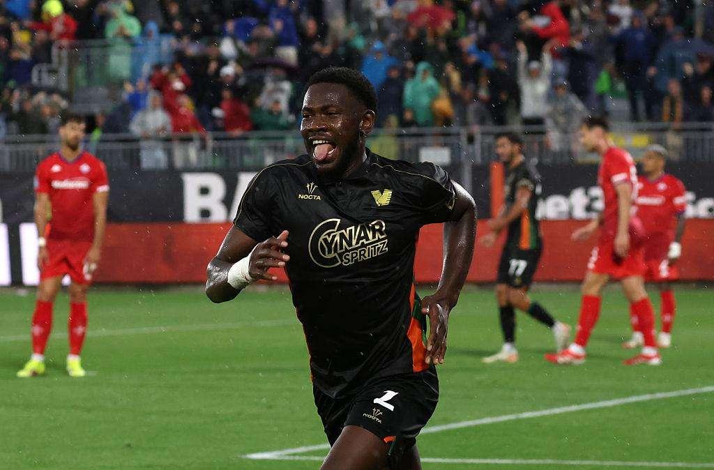 Venezia-Fiorentina 2-1, LE PAGELLE: la difesa sbaglia il minimo, Oristanio si sblocca