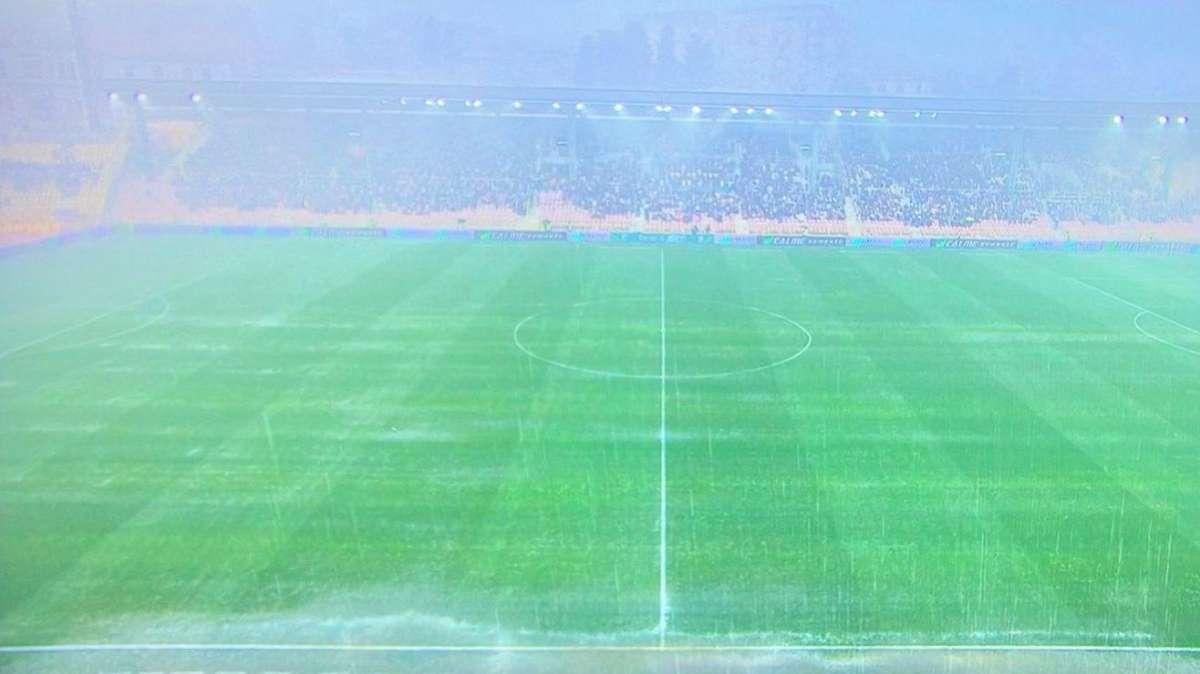 Catanzaro-Venezia, gara momentaneamente sospesa per maltempo