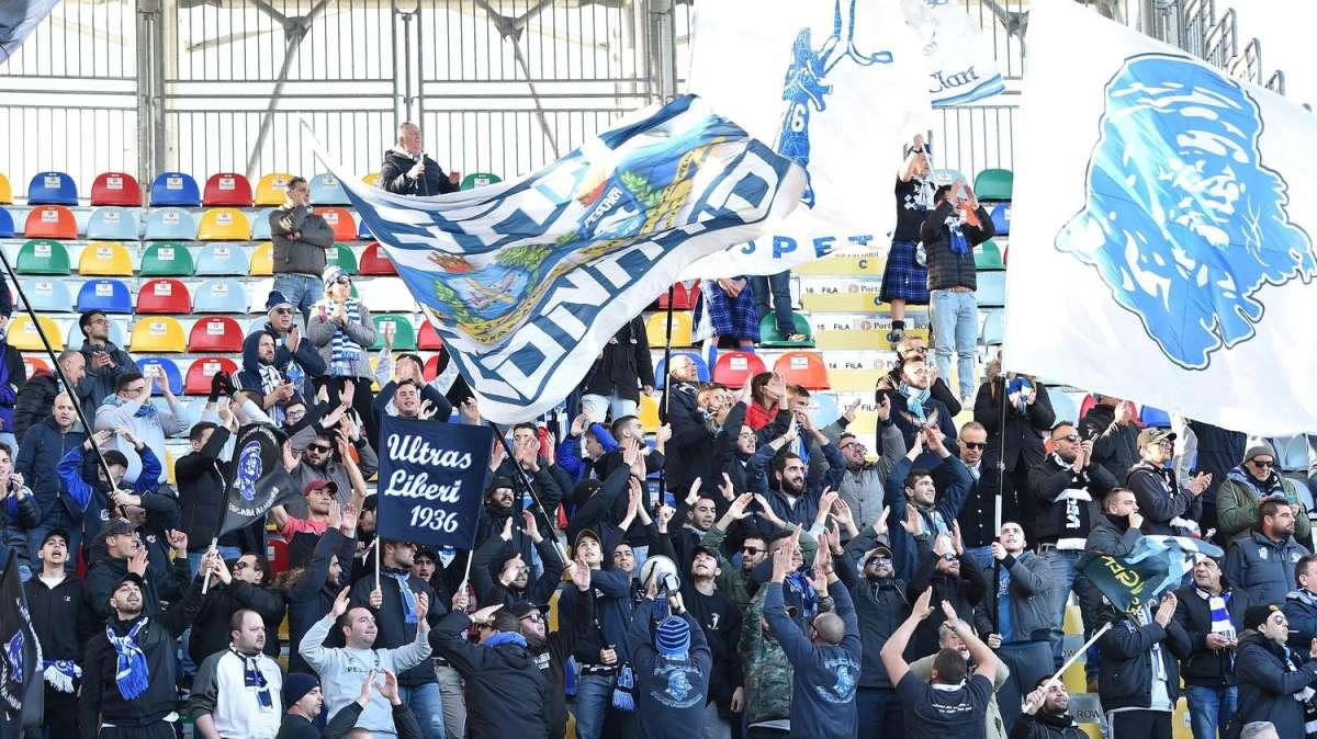 Pescara, focolaio Covid-19 nel gruppo squadra: sono sei i positivi